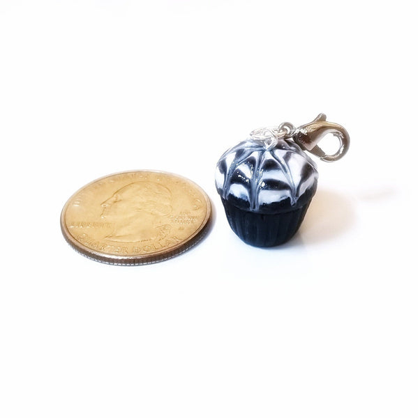 Miniature Spider Web Cupcake Charm,Food stitch marker