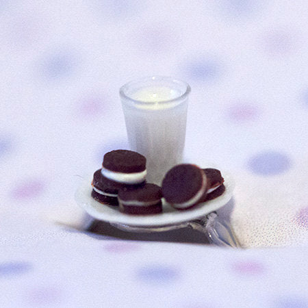 Miniature Milk with Sandwich Cookies ring with adjustable ring band